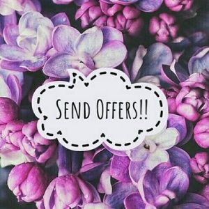 🌹💕Send Offers!! 💕🌹